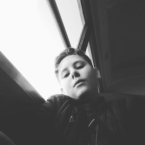 Meet your Posher, Ethan